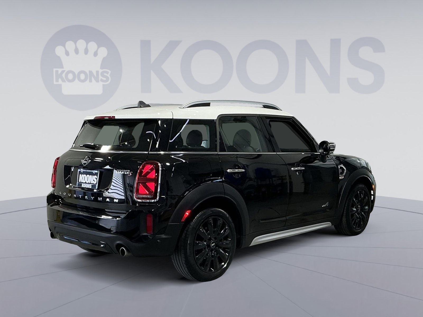 Used 2022 MINI Cooper Countryman S w/ Premium Package image 16