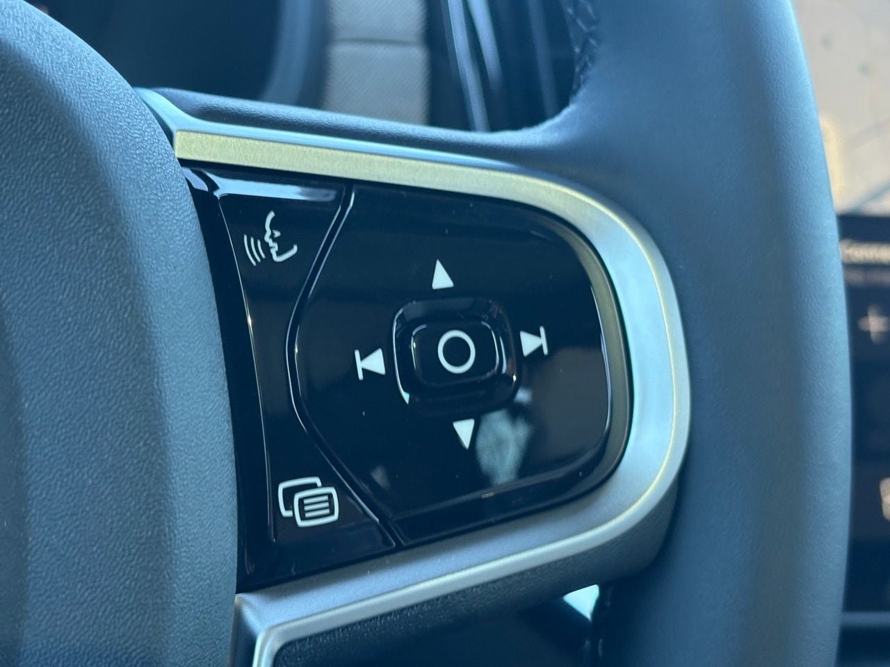 New 2026 Volvo XC90 B6 Plus AWD/4WD image 15