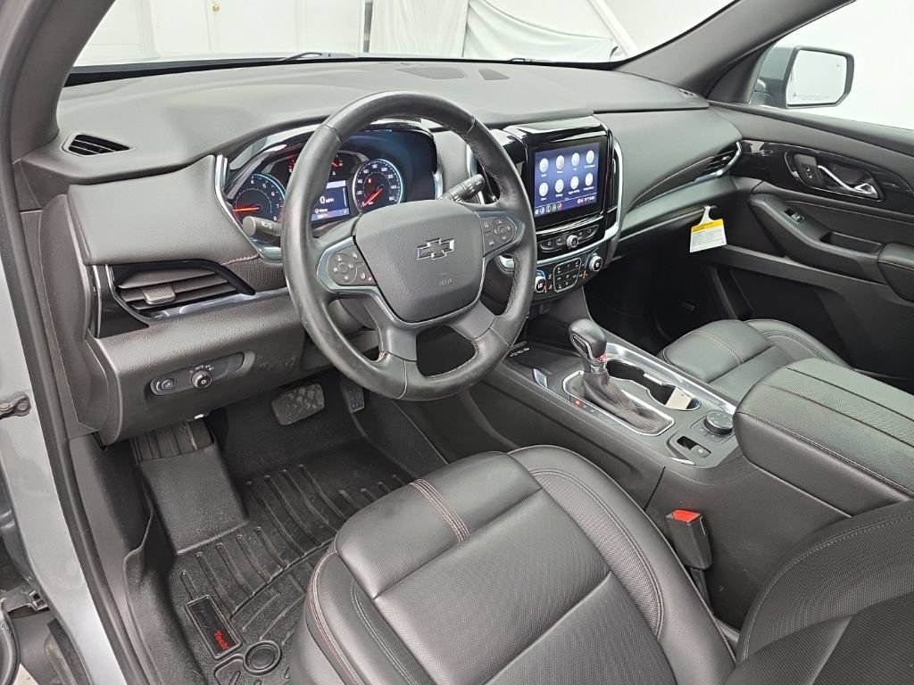 Used 2023 Chevrolet Traverse RS AWD/4WD image 11