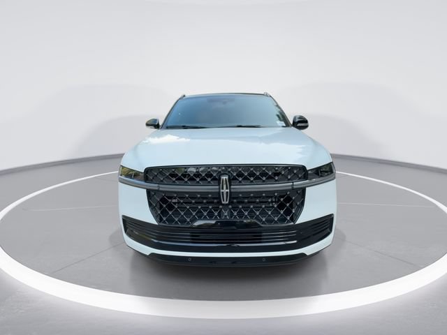 New 2027 Lincoln Navigator Black Label AWD/4WD image 3