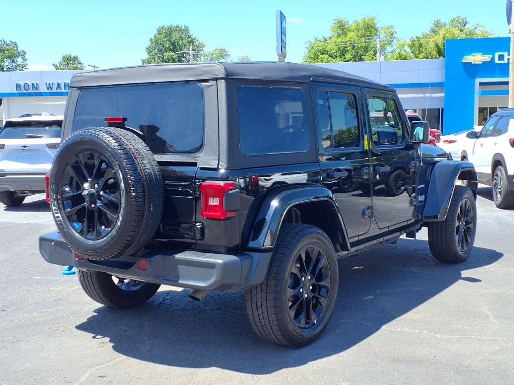 Used 2023 Jeep Wrangler Unlimited Sahara image 4