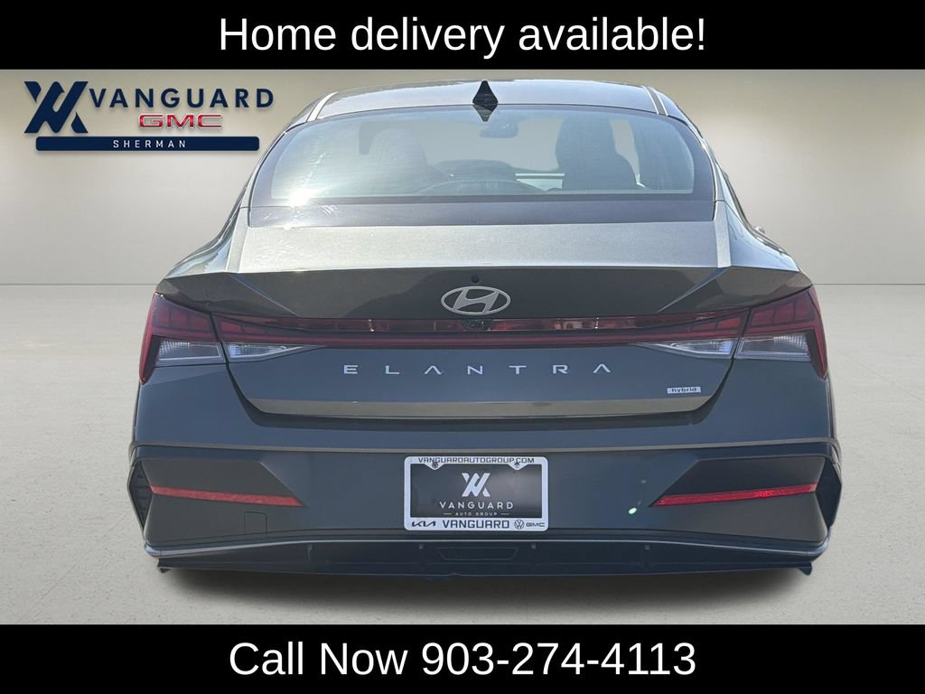 Used 2025 Hyundai Elantra Limited FWD image 6