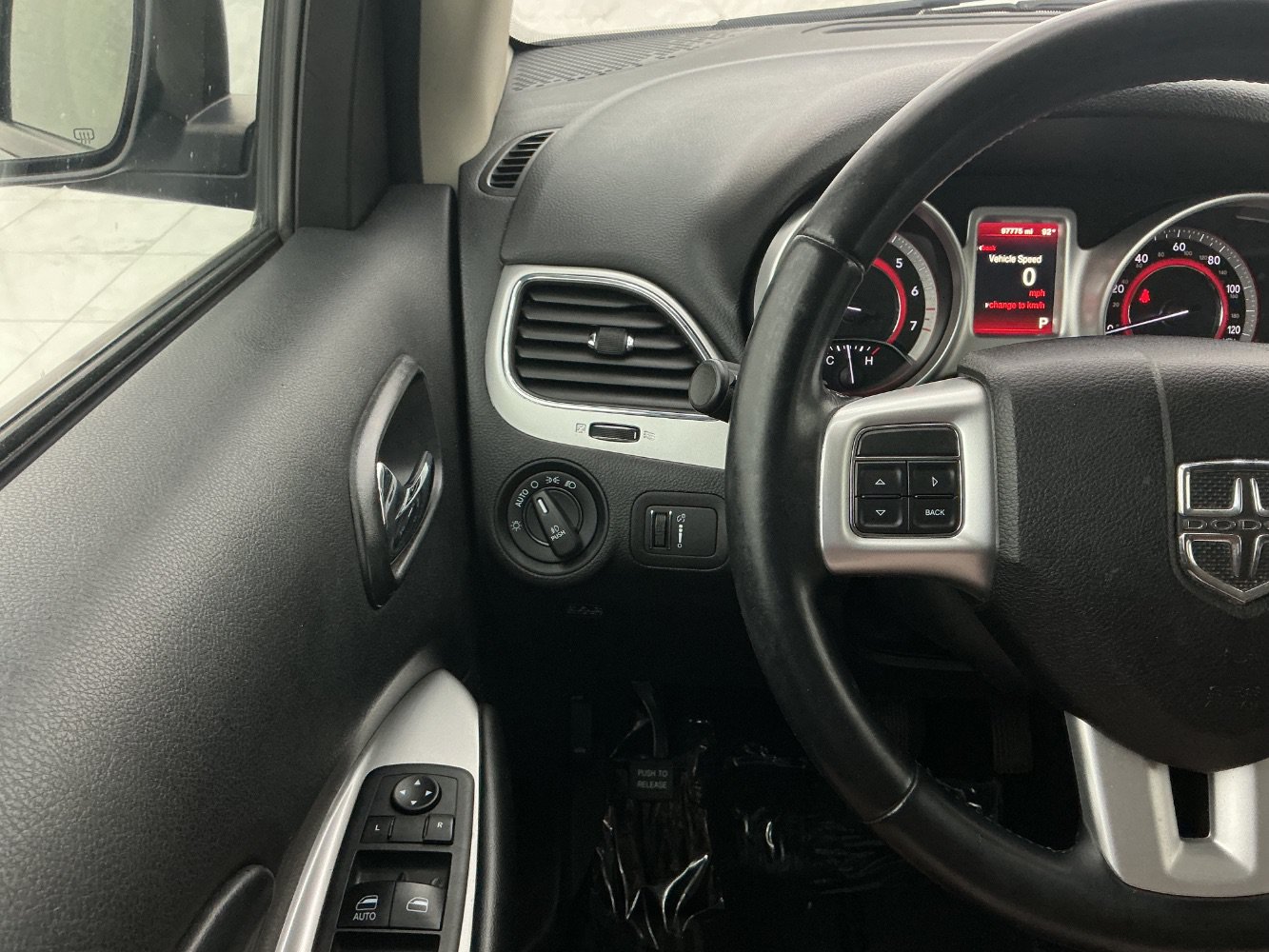 Used 2018 Dodge Journey SXT w/ Premium Group FWD image 33