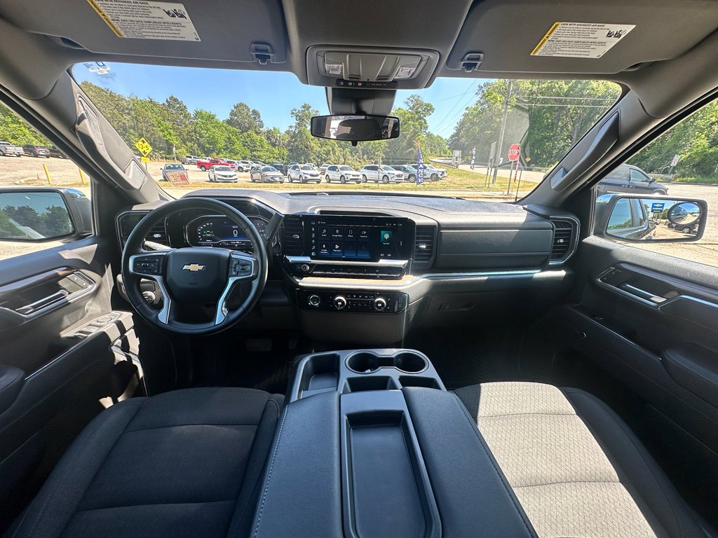 Used 2023 Chevrolet Silverado 1500 LT w/ Protection Package RWD image 18
