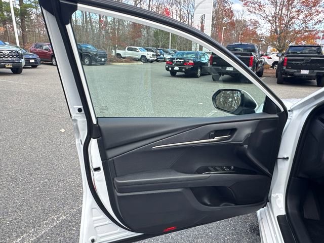 New 2026 Toyota Camry SE FWD image 19