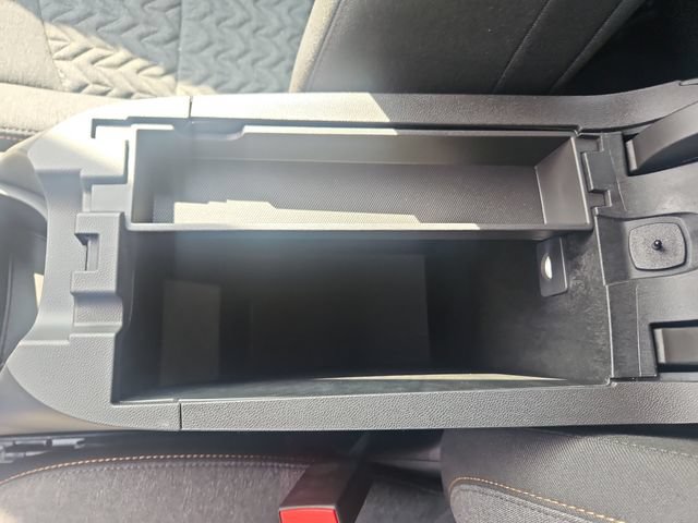 Used 2024 Chevrolet Equinox LT FWD image 26