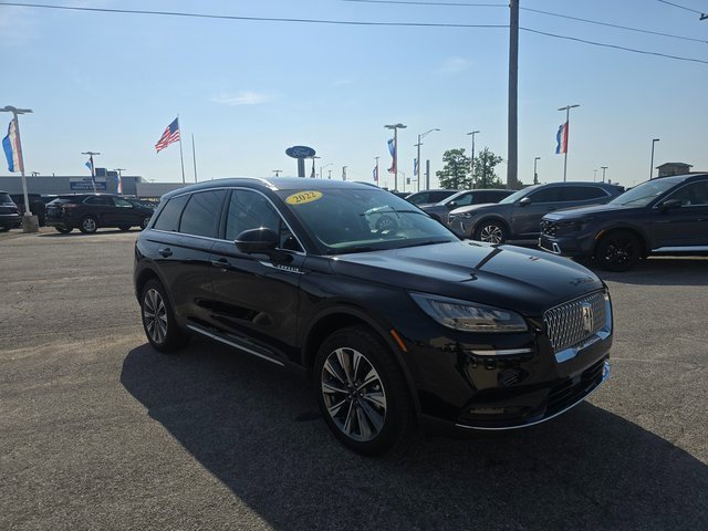 Used 2022 Lincoln Corsair Reserve w/ Equipment Group 201A image 2