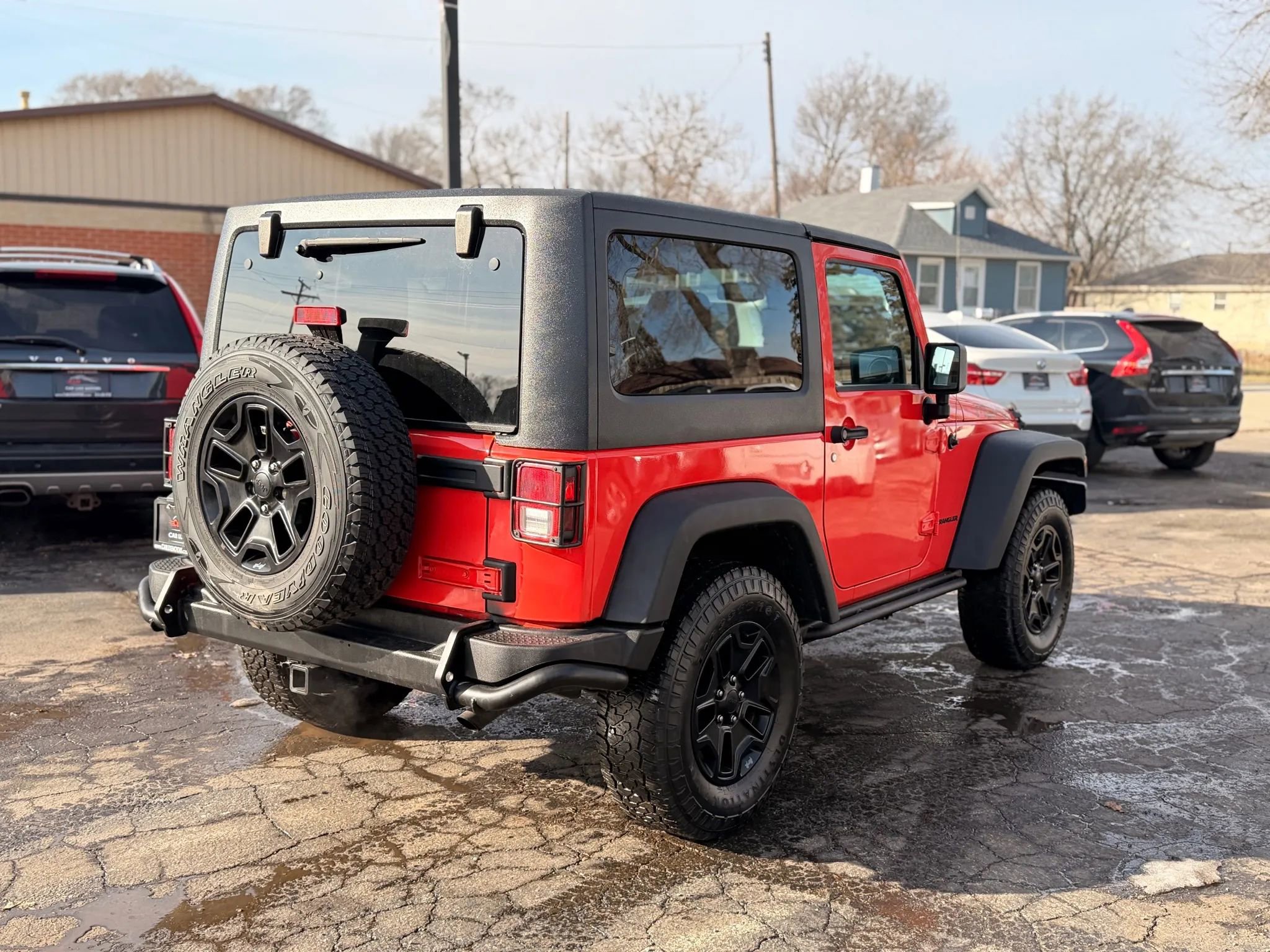 Used 2013 Jeep Wrangler Sahara AWD/4WD image 4