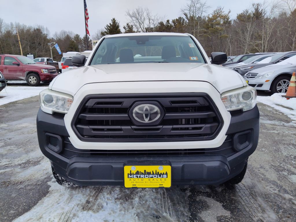 Used 2018 Toyota Tacoma SR RWD image 3