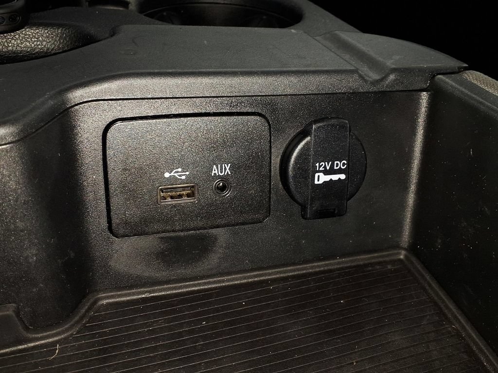 Used 2014 RAM 1500 Tradesman RWD image 21