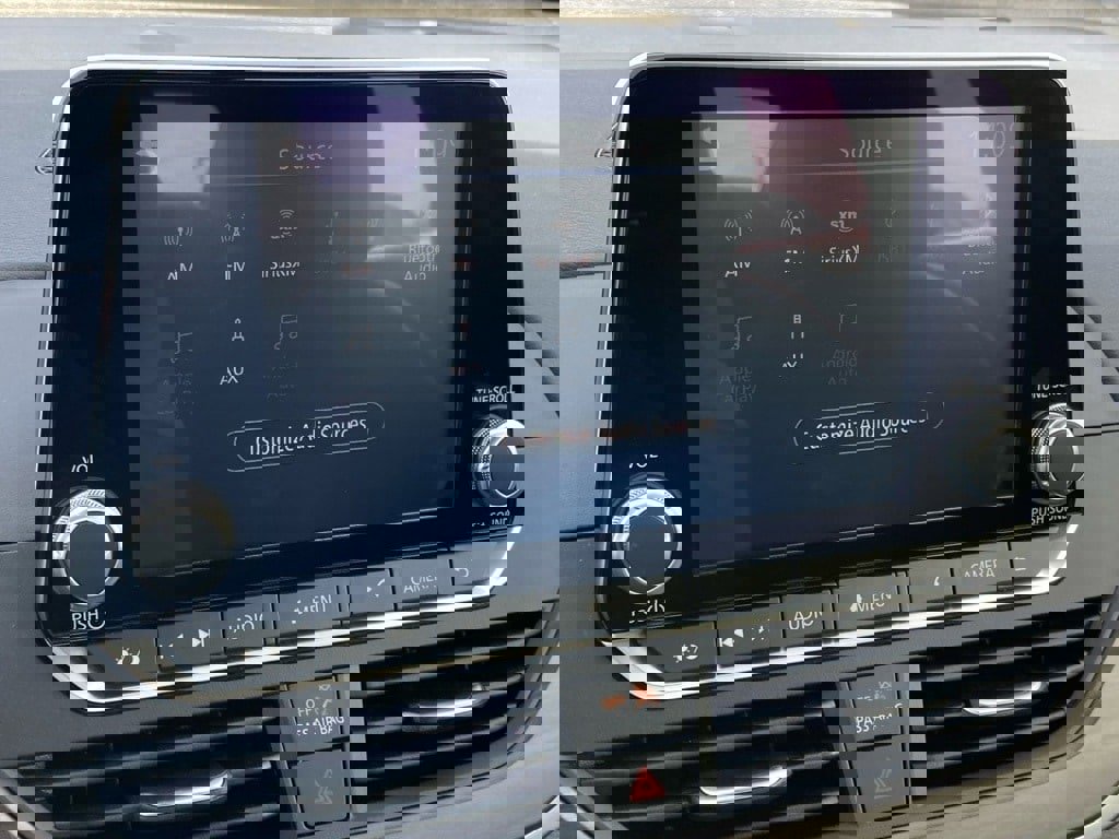 Used 2025 Nissan Altima 2.5 SV image 21