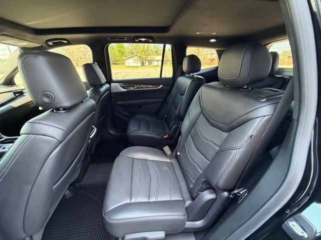 Used 2022 Cadillac XT6 Sport w/ Platinum Package AWD/4WD image 31
