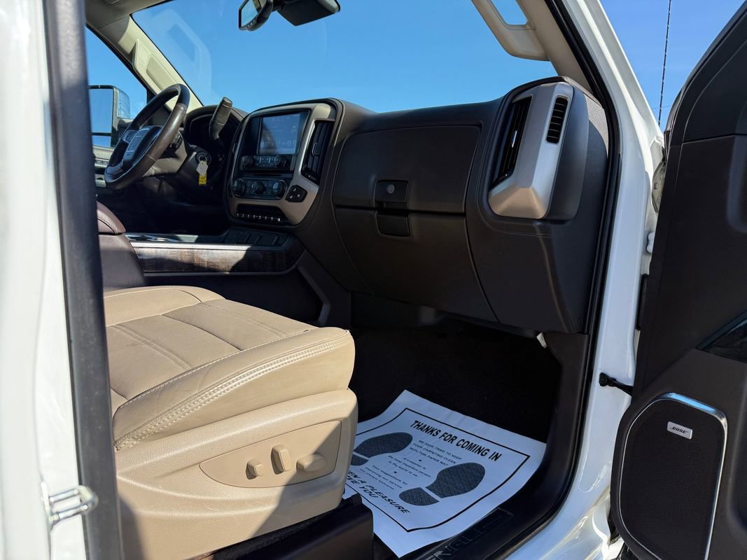 Used 2016 GMC Sierra 2500 Denali w/ Duramax Plus Package AWD/4WD image 22