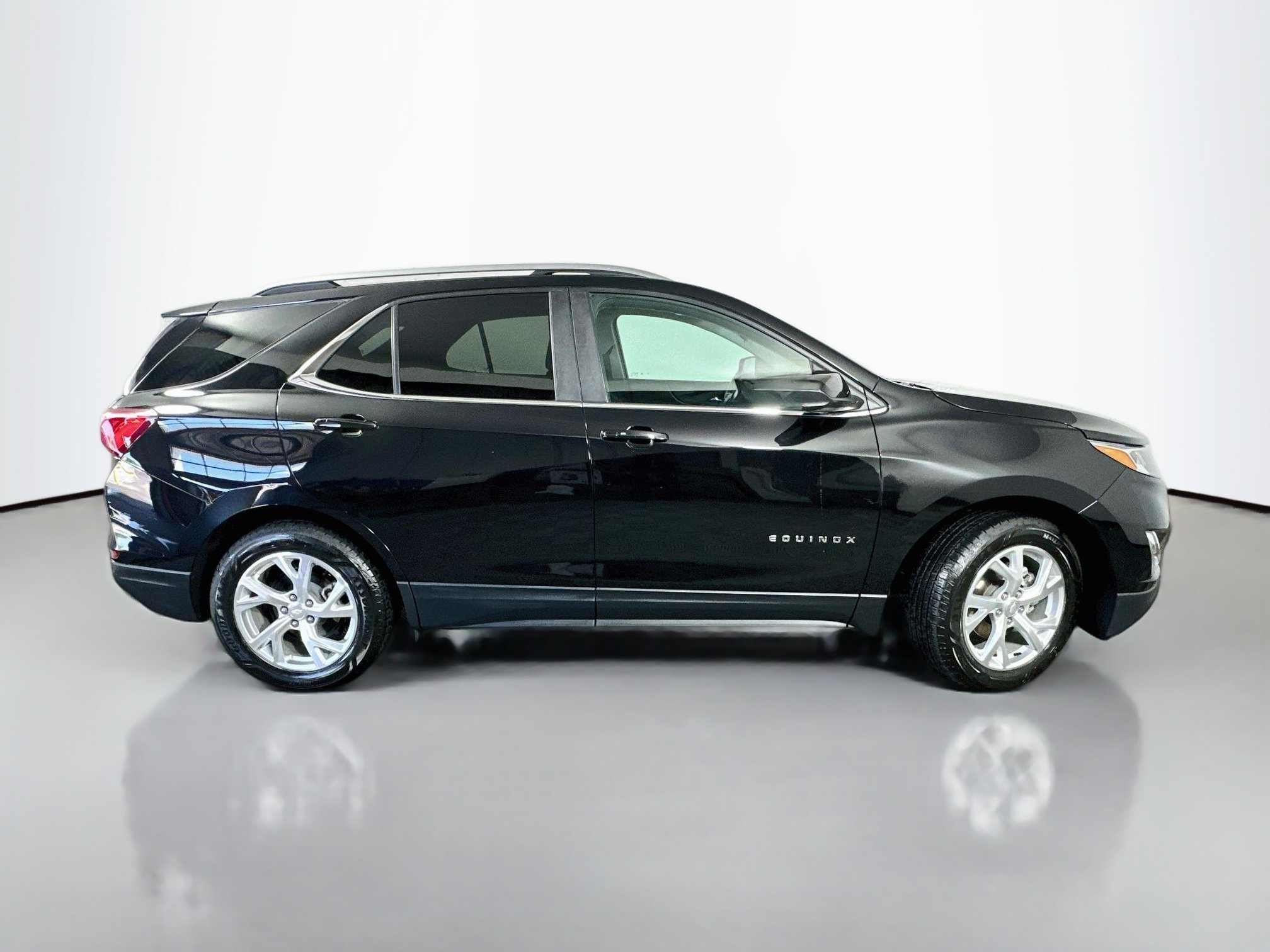 Used 2021 Chevrolet Equinox LT FWD image 8