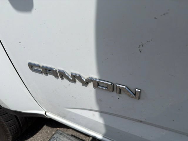 Used 2017 GMC Canyon SLT w/ Driver Alert Package AWD/4WD image 44