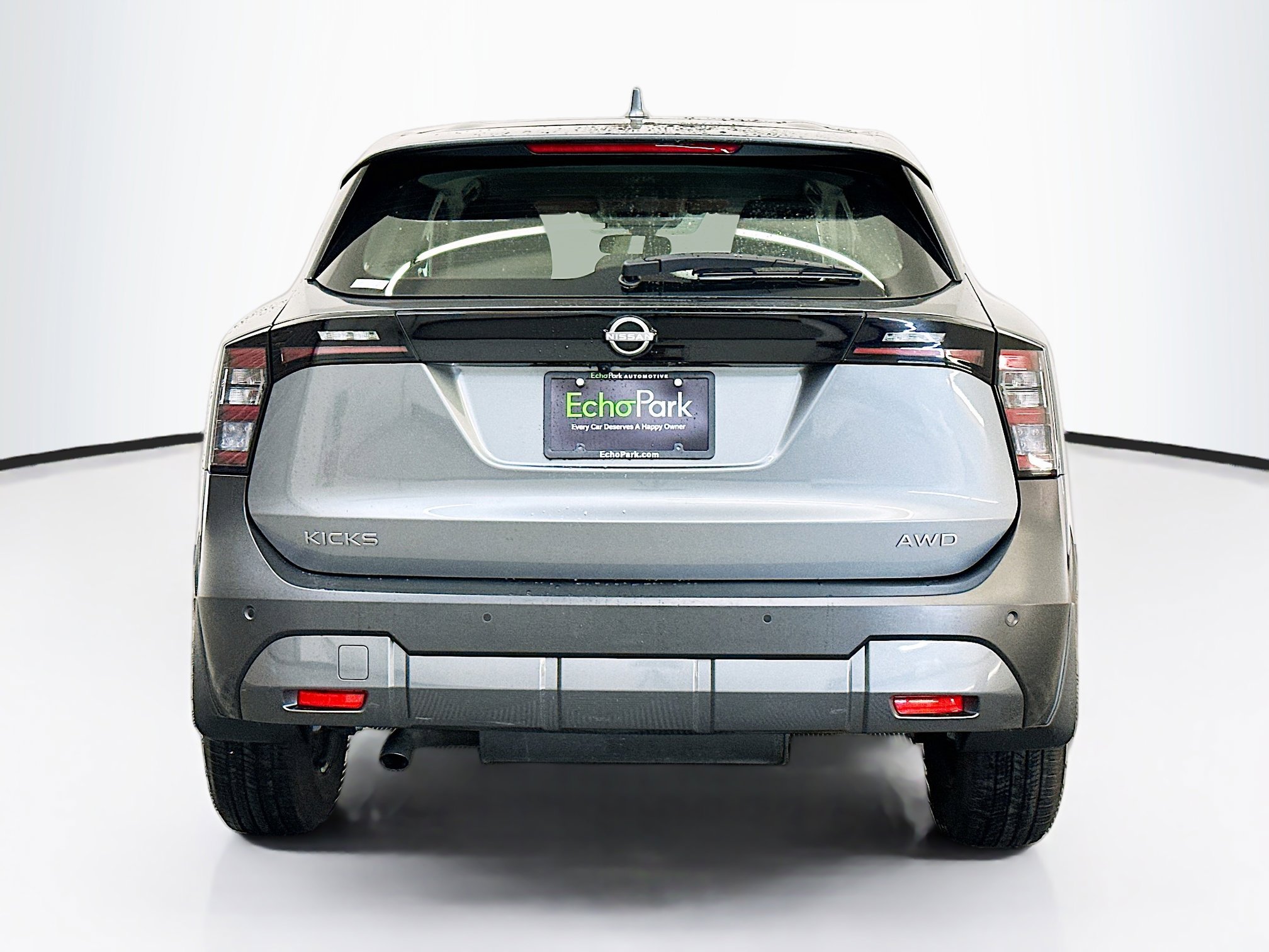 Used 2025 Nissan Kicks S image 7