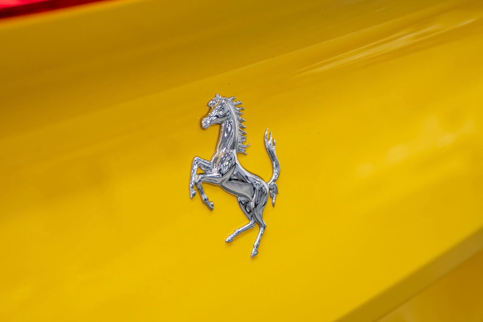 Used 2019 Ferrari Portofino RWD image 41