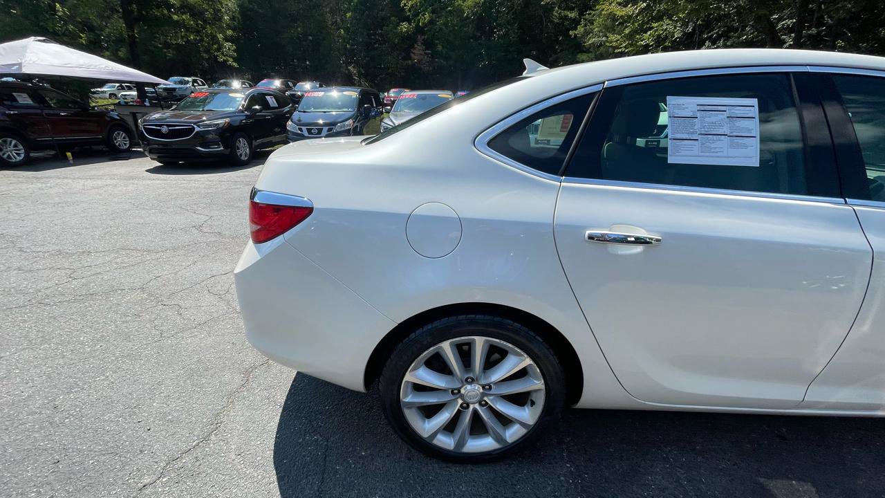 Used 2012 Buick Verano FWD image 9