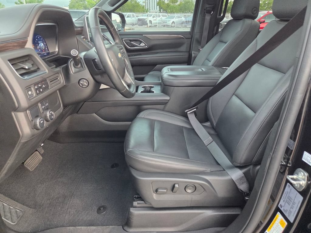 Certified 2024 Chevrolet Tahoe LT w/ Luxury Package RWD image 5