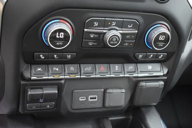 Certified 2020 Chevrolet Silverado 1500 LTZ w/ LTZ Premium Package AWD/4WD image 33