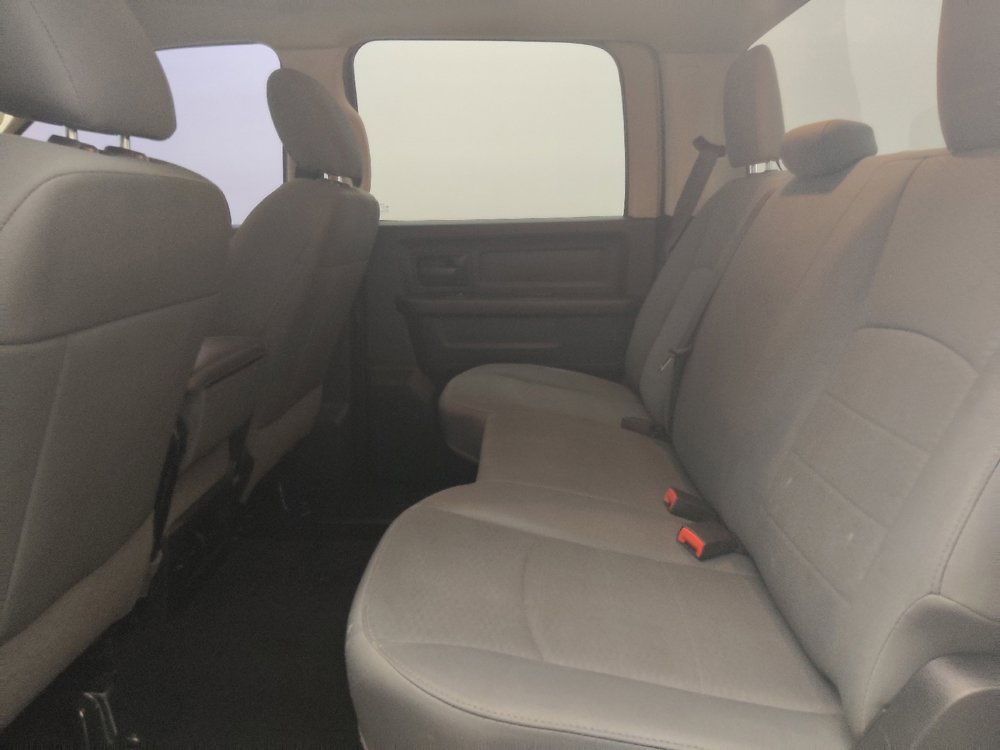 Used 2018 RAM 1500 Express w/ Express Value Package RWD image 18