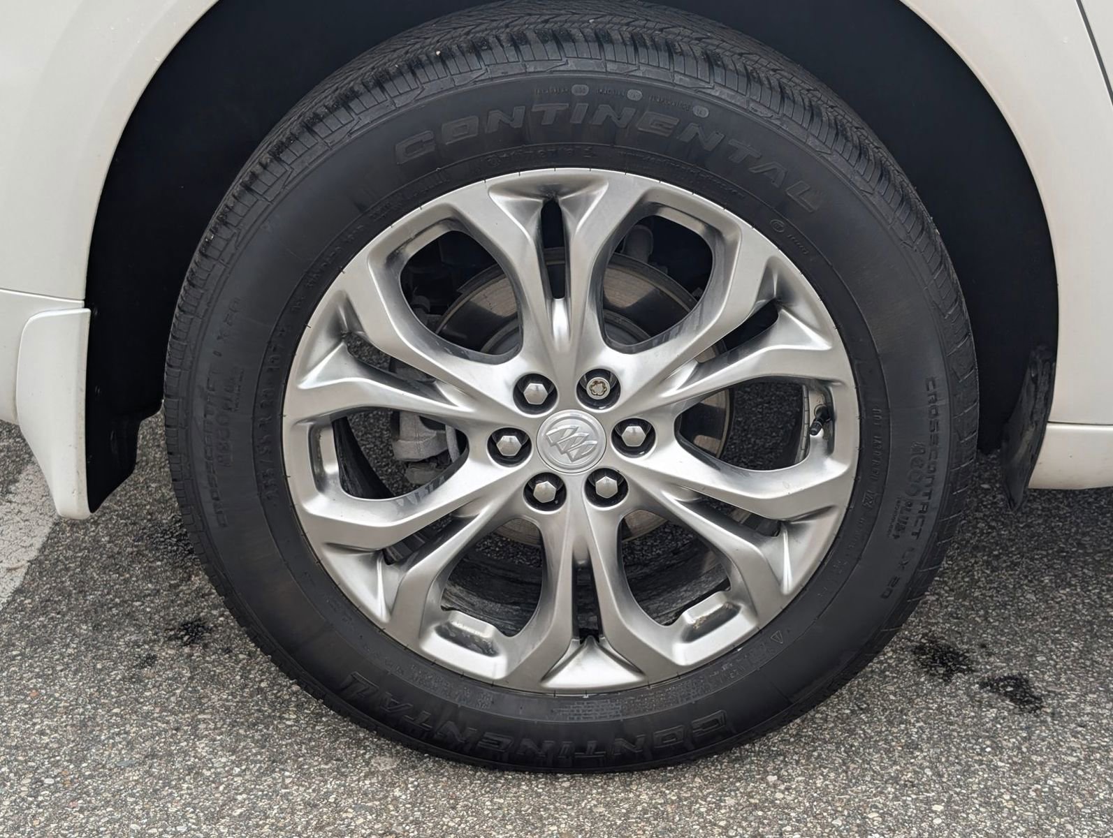 Used 2020 Buick Enclave Avenir w/ Avenir Technology Package AWD/4WD image 41