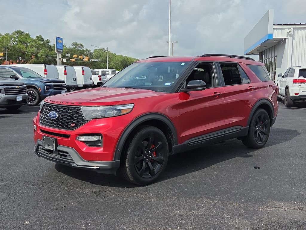 Used 2021 Ford Explorer ST w/ Equipment Group 401A AWD/4WD image 2