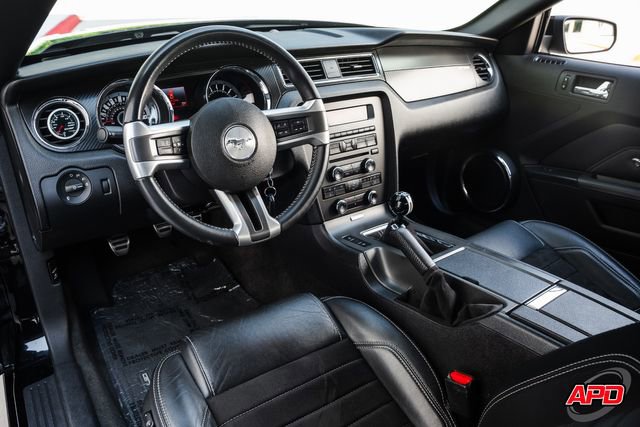 Used 2013 Ford Mustang GT Premium RWD image 3