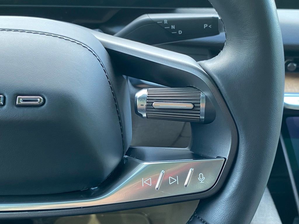 Used 2023 Lucid Air Touring image 43