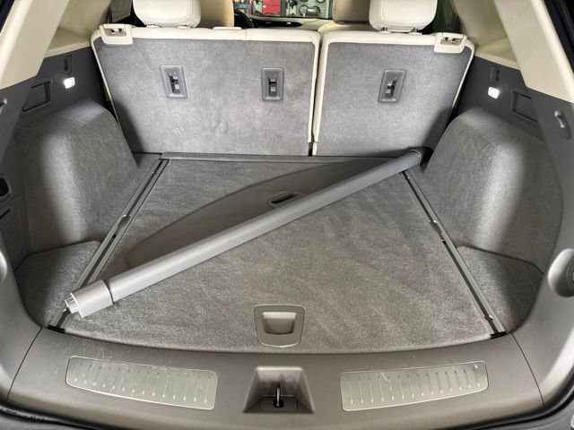 Used 2021 Cadillac XT5 Premium Luxury FWD image 12