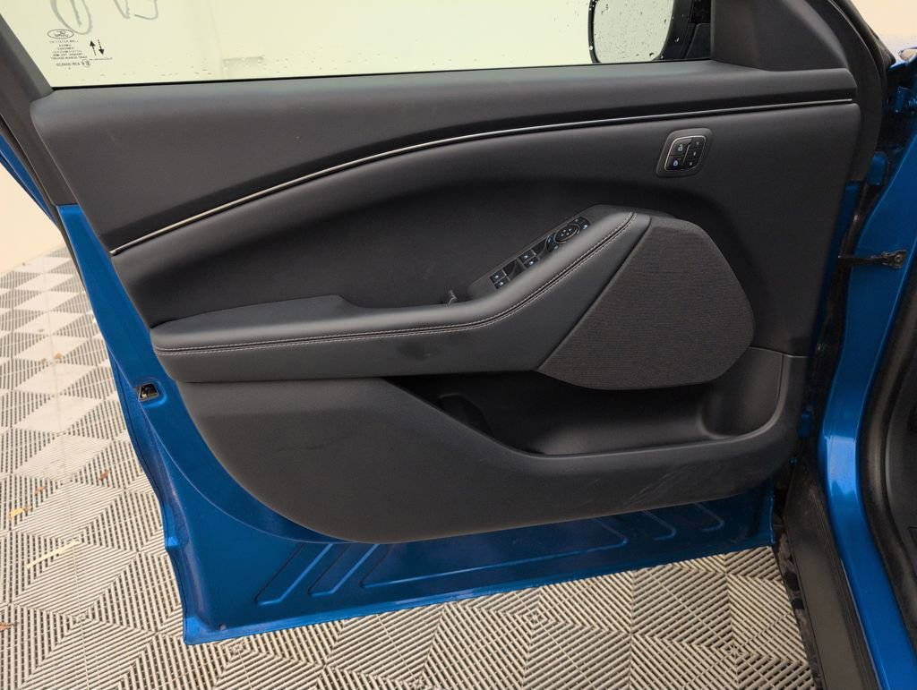 Used 2025 Ford Mustang Mach-E Select w/ Comfort Package Lite image 37