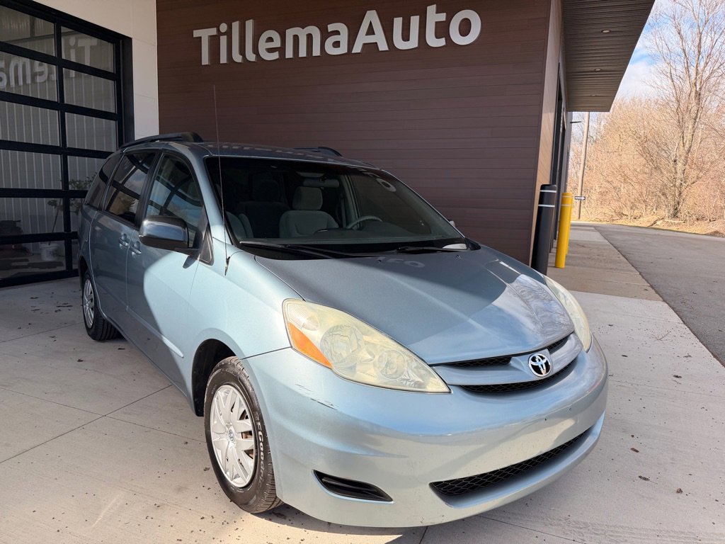 Used 2006 Toyota Sienna CE FWD image 1