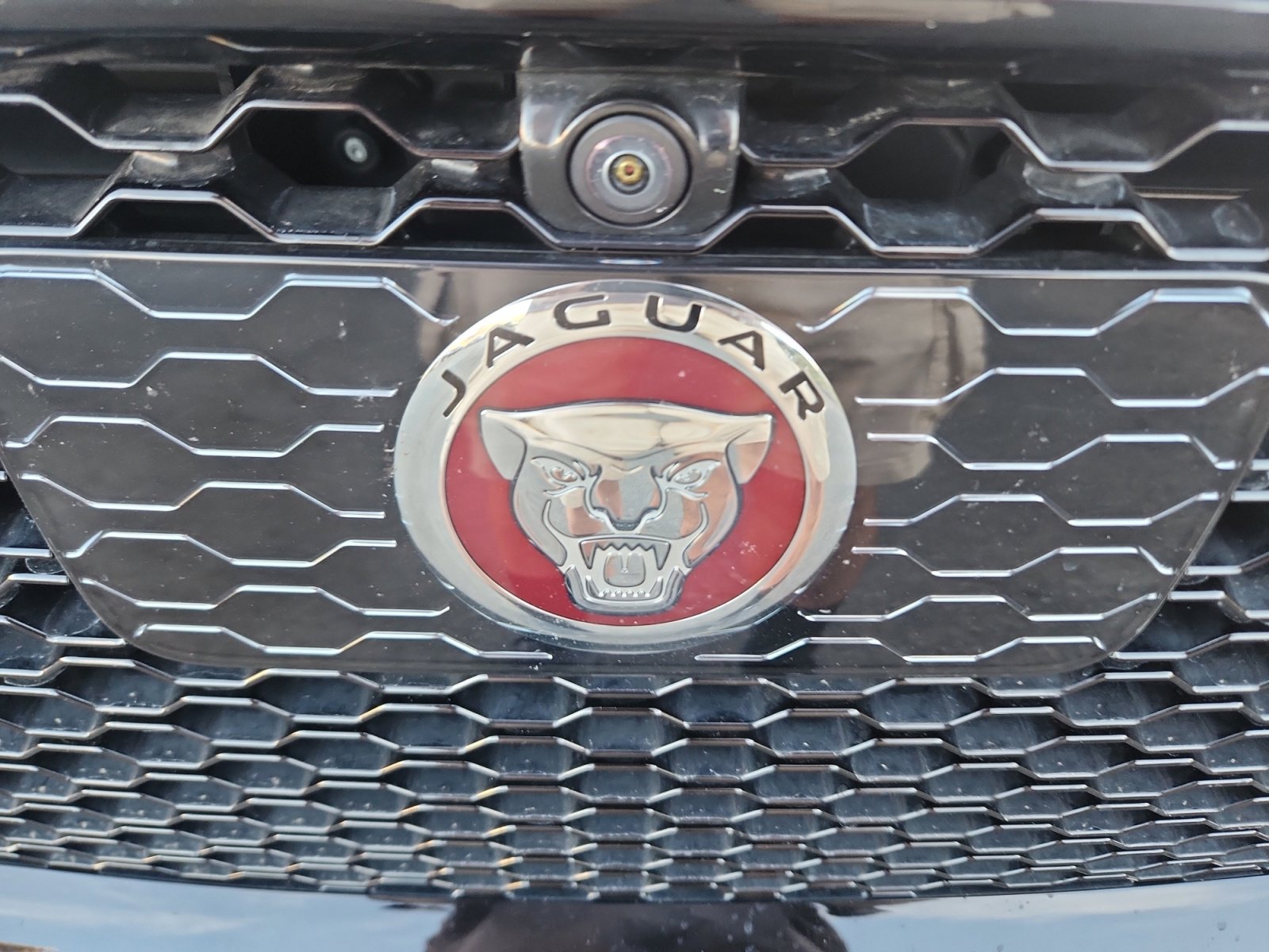 Used 2017 Jaguar F-PACE S image 24