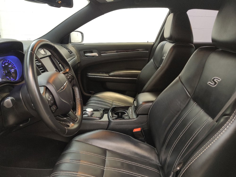Used 2017 Chrysler 300 S image 17