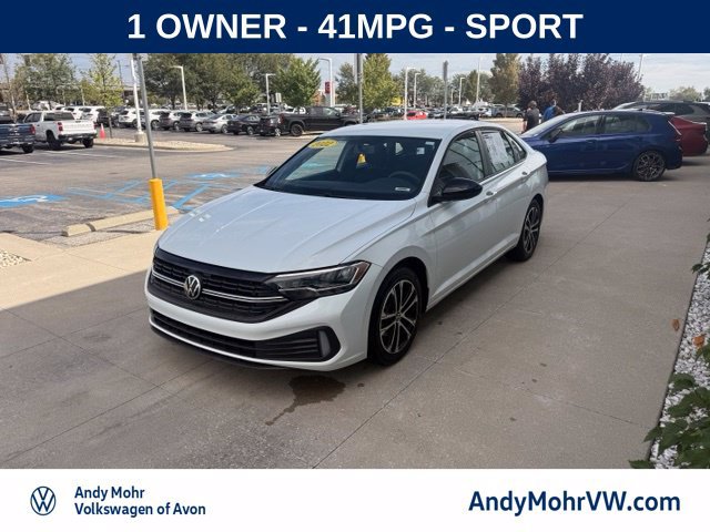 Used 2022 Volkswagen Jetta Sport FWD image 3