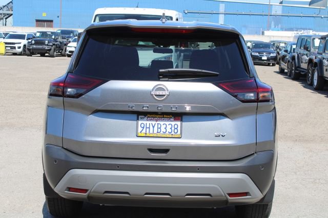 Used 2023 Nissan Rogue SV FWD image 5