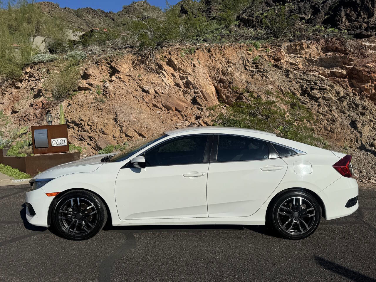 Used 2018 Honda Civic LX image 10