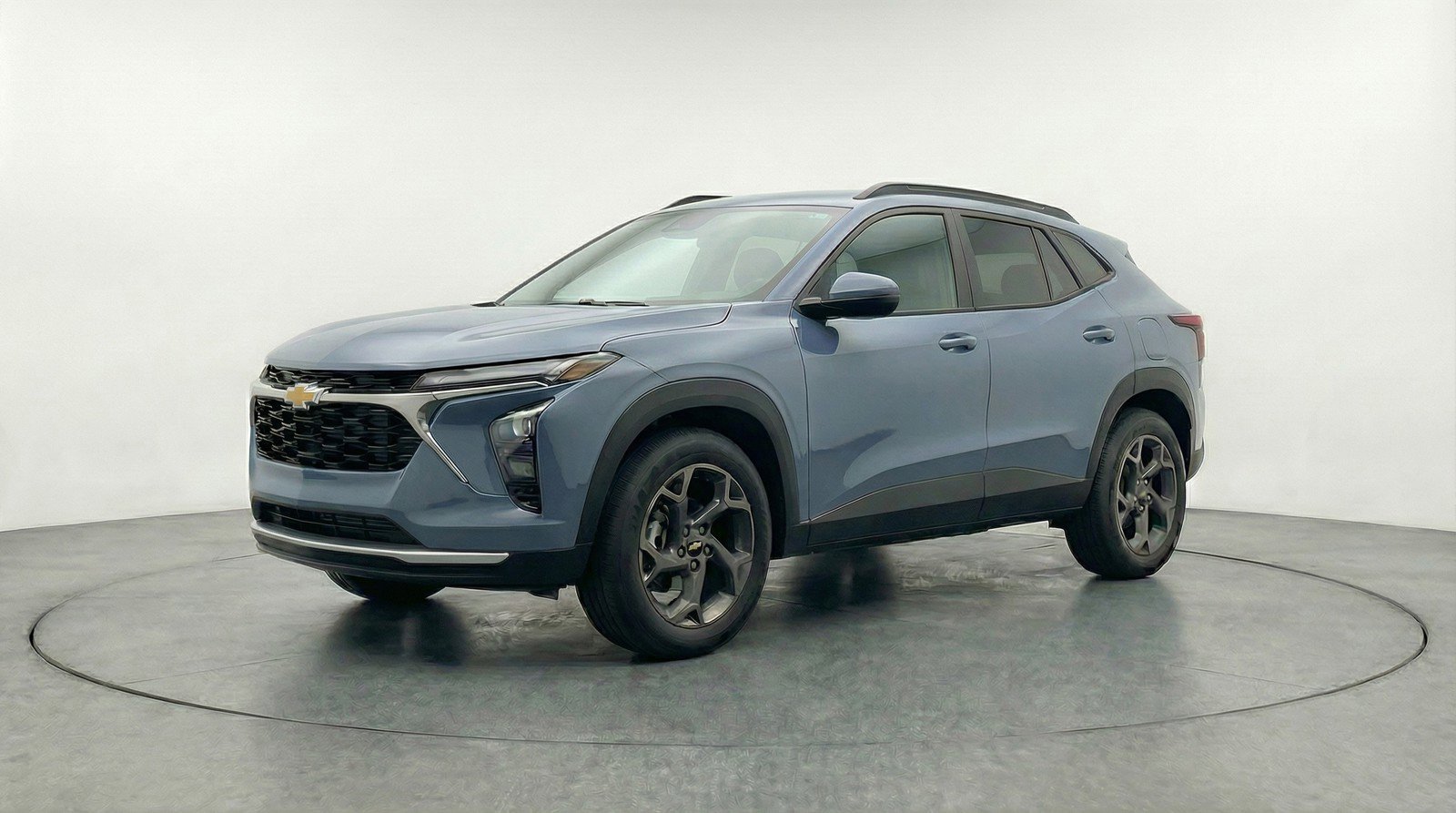 Used 2025 Chevrolet Trax LT image 3