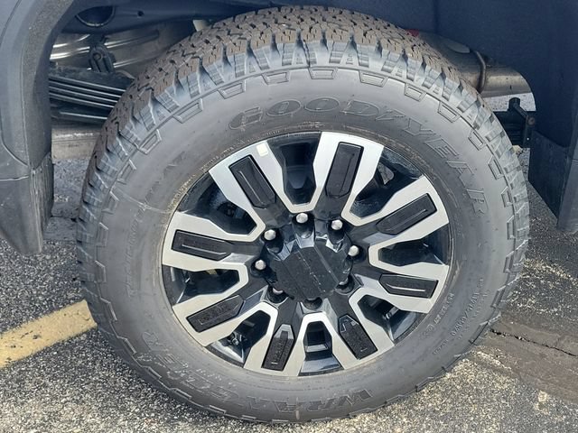 New 2026 GMC Sierra 2500 Denali Ultimate w/ LPO, Black Badging Package AWD/4WD image 5