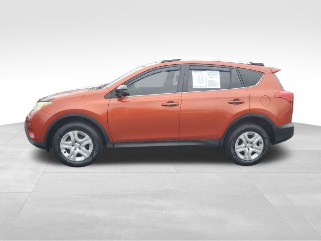 Used 2015 Toyota RAV4 LE FWD image 7