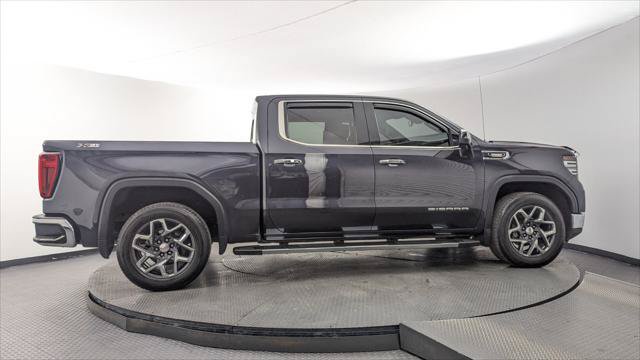 Used 2022 GMC Sierra 1500 SLT w/ SLT Premium Plus Package AWD/4WD image 9