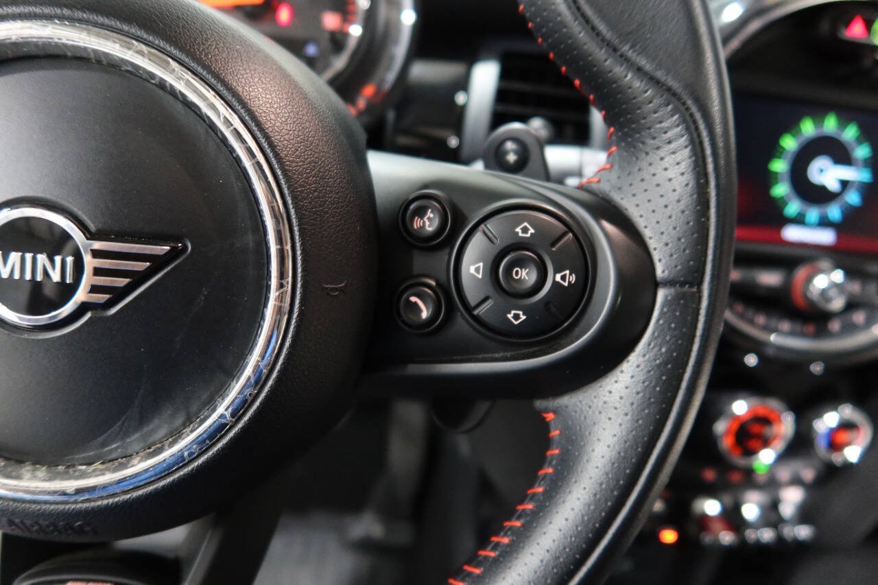 Used 2019 MINI Cooper S w/ Signature Upholstery Package FWD image 28
