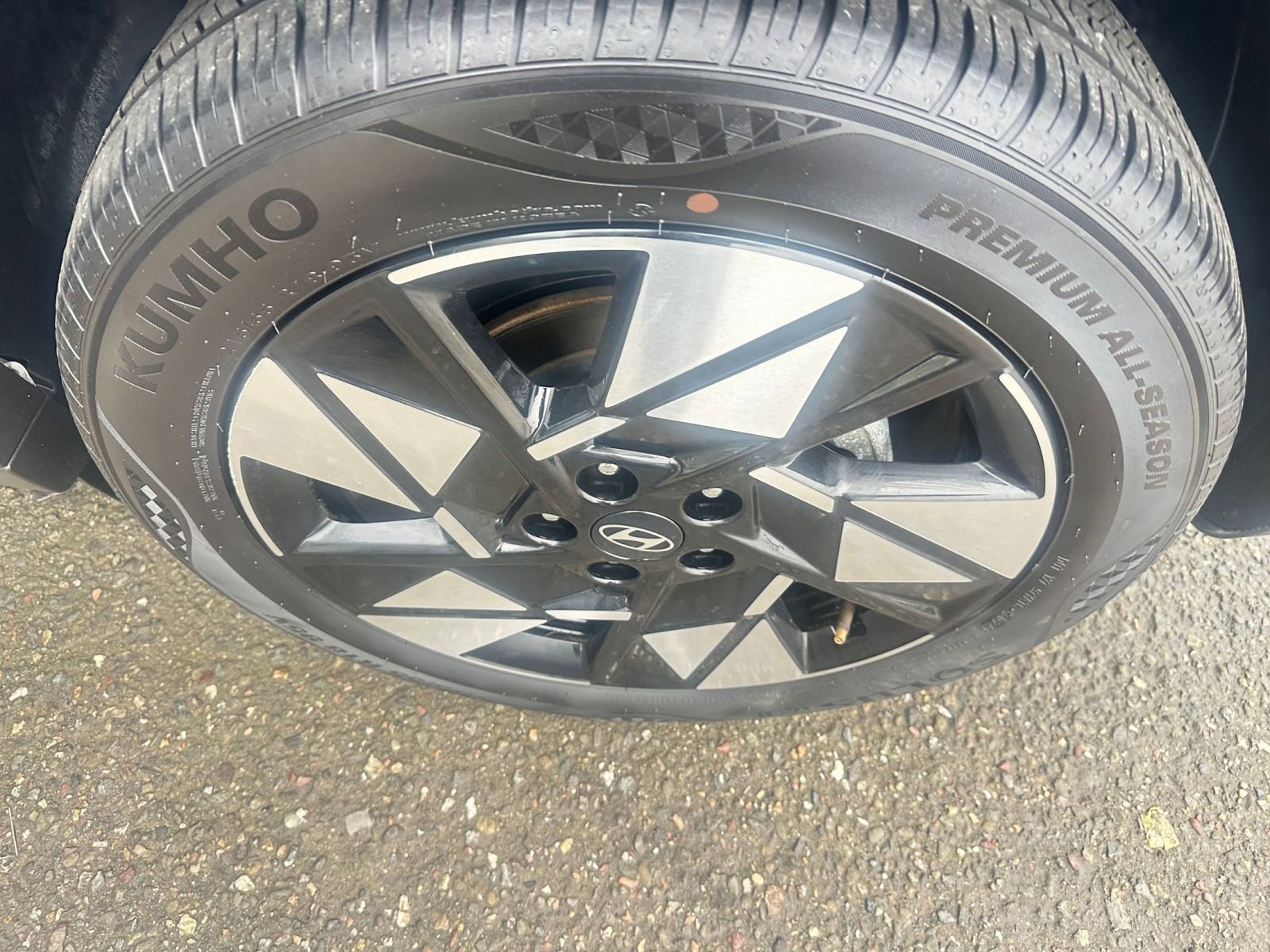 Used 2025 Hyundai Kona SEL image 30