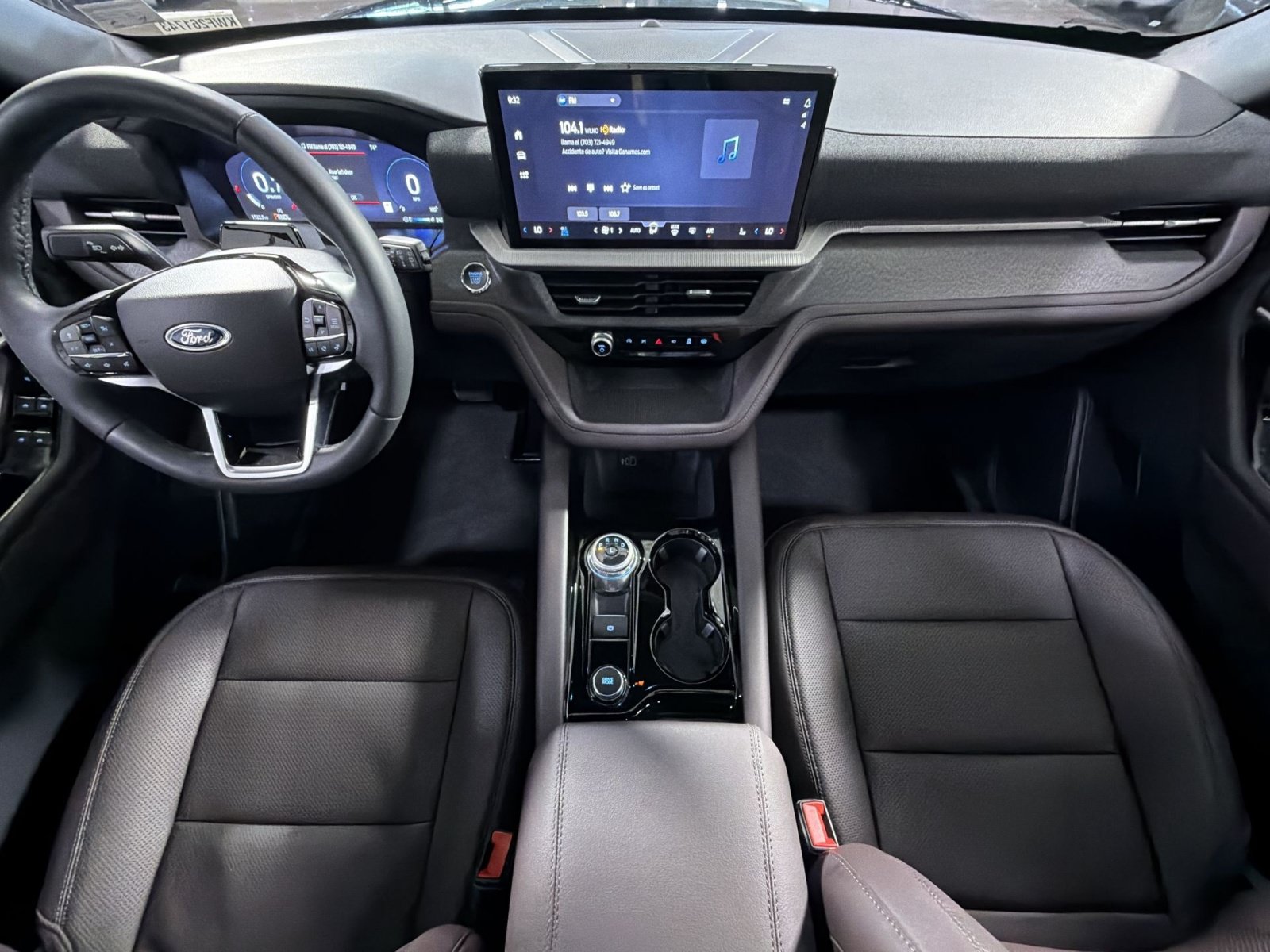 New 2026 Ford Explorer Platinum w/ LUX Leather Package AWD/4WD image 40