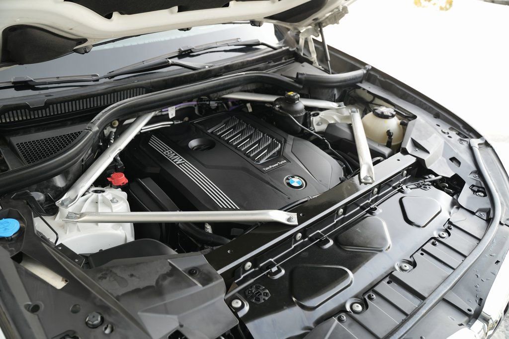 Used 2022 BMW X5 xDrive40i w/ Luxury Seating Package image 47