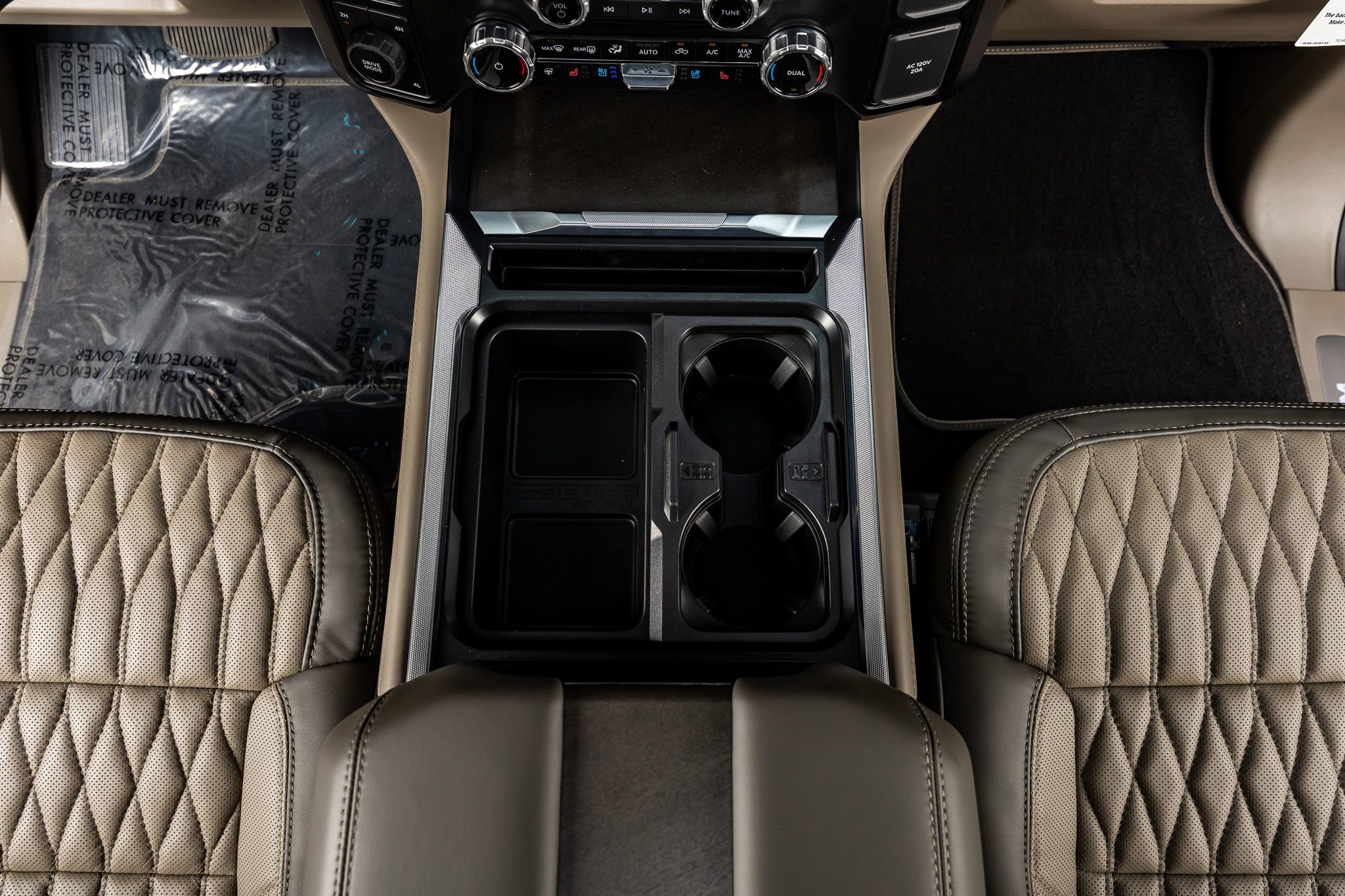 Used 2026 Ford F450 Platinum w/ Platinum Plus Package image 27