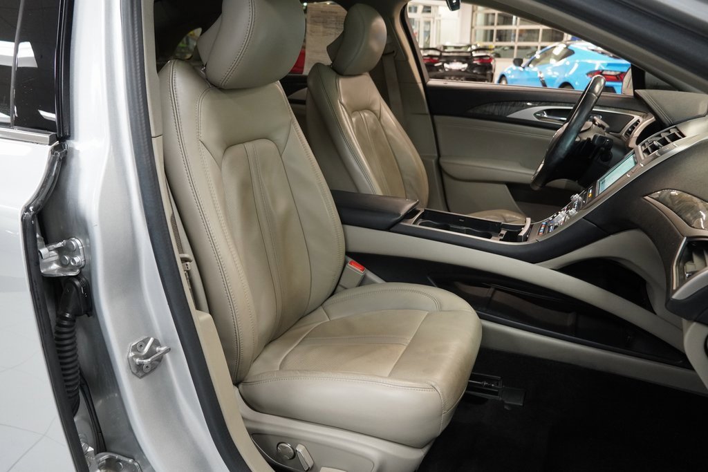 Used 2017 Lincoln MKZ Reserve w/ Climate Package image 27