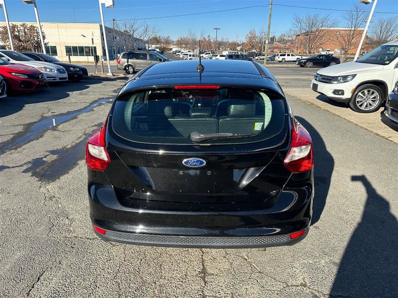 Used 2014 Ford Focus SE w/ Equipment Group 201A image 5