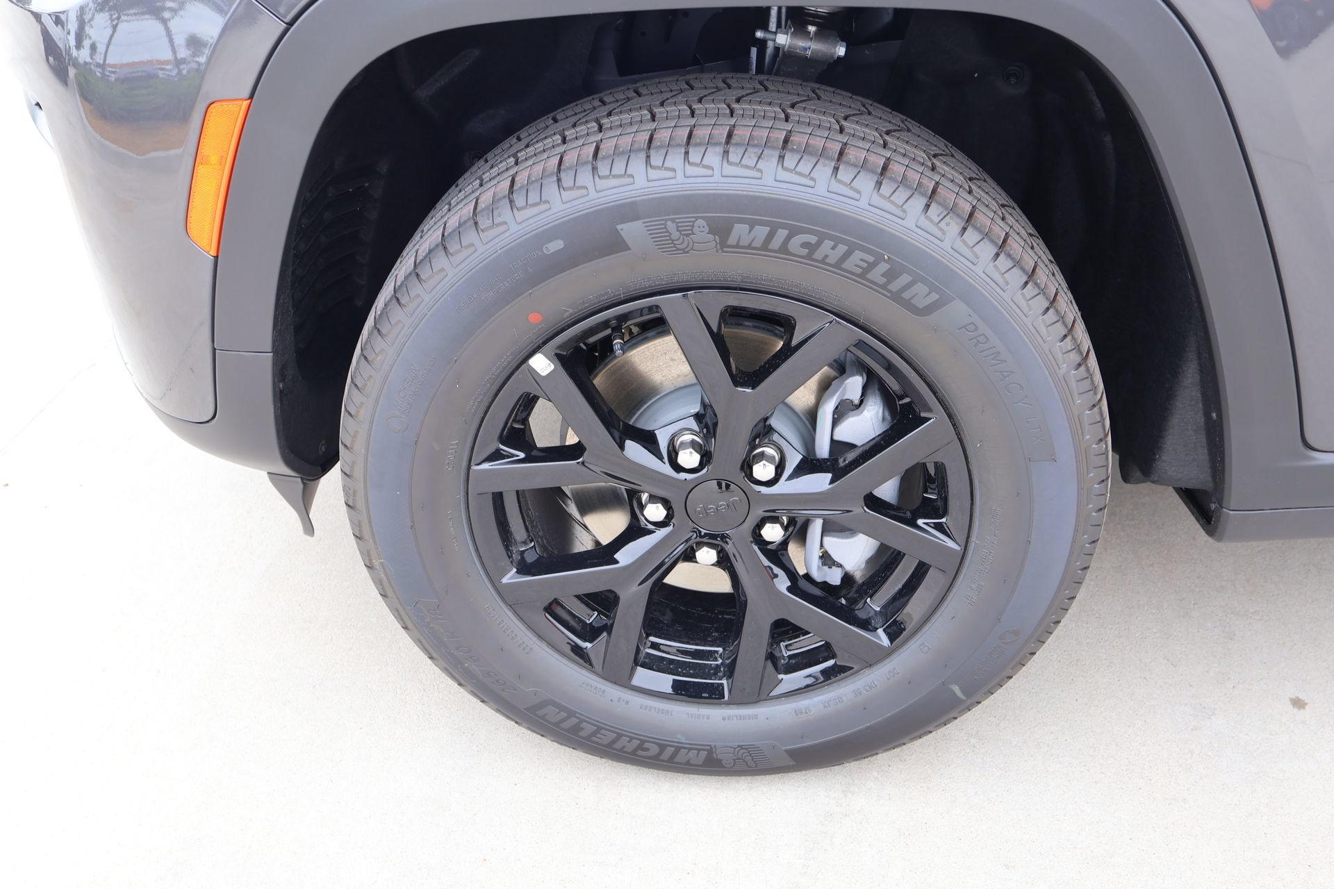 New 2026 Jeep Grand Cherokee Altitude AWD/4WD image 19
