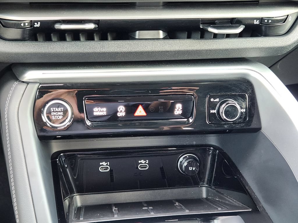 Certified 2025 Audi Q5 Premium Plus w/ Premium Plus AWD/4WD image 23
